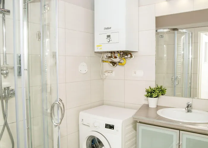 Red Kurka Apartment *