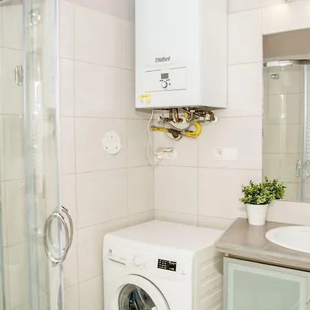 Red Kurka Apartman *