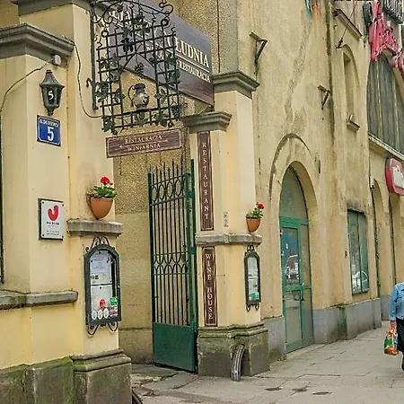 Red Kurka Apartment