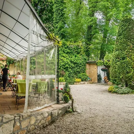 Red Kurka Apartman Krakkó